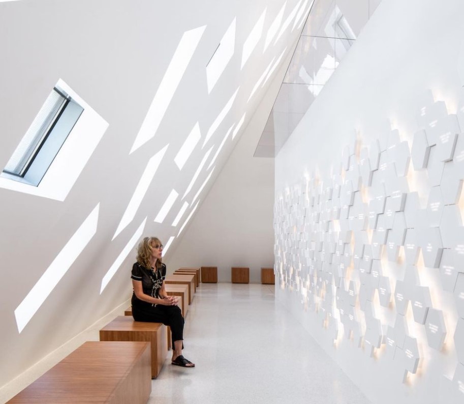 As part of Spaceagency’s project with the Audrey Irmas Pavilion, we designed a large donor wall which recognises the many donors whose generous gifts contributed to the construction of the Pavilion is conceived as a landscape of pure white hexagons.