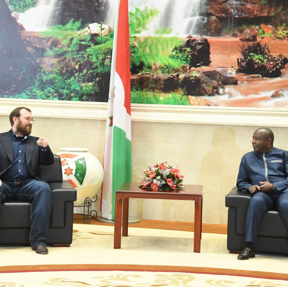 IOHK_Charles's tweet image. #NewProfilePic