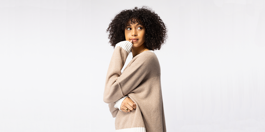 RakhaLtd's tweet photo. Hard not to strike a pose or two while wearing the Wooly Meadow Blouse 💫

Keeping warm while looking sensational.
#onepercentfortheplanet #rakhaofficial #sustainablefashion #sustainablestyle #woolyjumper #softjumper #closedloopfashion https://t.co/7igsuanHpl