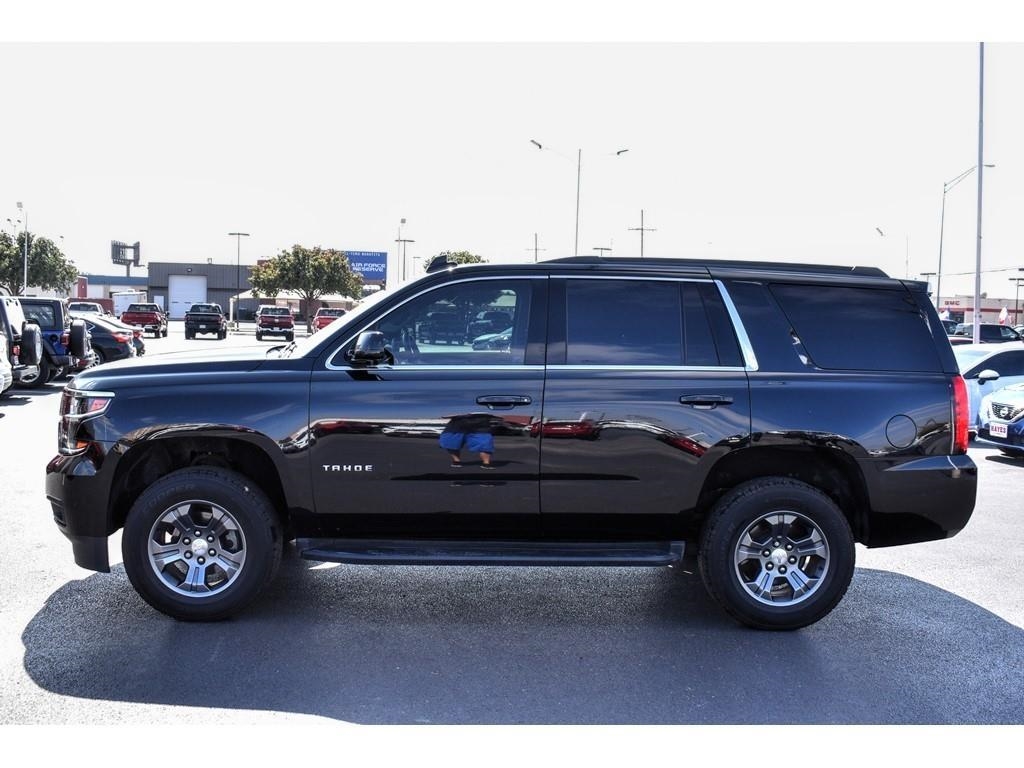 HayesMotorUsed's tweet photo. If you want a big, bold, 3-row SUV that has power and capability in spades, our 2019 #Chevrolet Tahoe is the vehicle for you!♠️Upgrade your ride today!

Check it out here⮕: https://t.co/eFOiULl3nC

#HayesMotorCo #Lubbock #Texas #TX https://t.co/5wvaNDjbVL