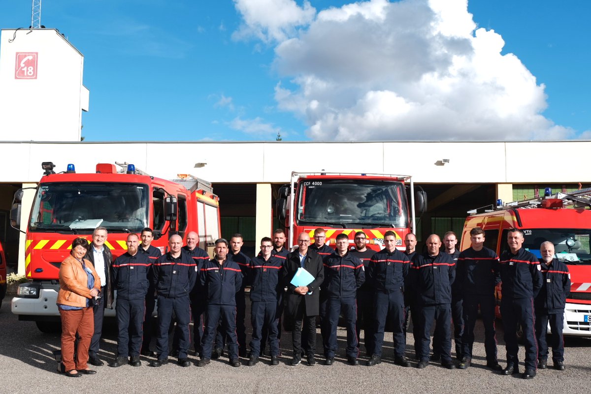 F_Bierry's tweet photo. [#TourAlsace80jours] #CarnetDeRoute #Etape12/40 #canton #Guebwiller : rencontre avec les sapeurs-#pompiers @sdis68 du centre d'incendie et de secours de Soultz-Haut-Rhin. @sdis67 #CollectivitéEuropéenneAlsace #Alsace
📸#CeA https://t.co/UlzLIM07B6
