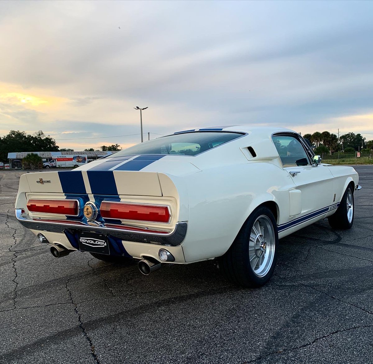 Soon to be delivered to its new owner, this #Revology 1967 #ShelbyGT500 in Wimbledon White with Guardsman Blue LeMans stripes and black Porsche Nappa leather shows off the iconic look of the Shelby GT500.