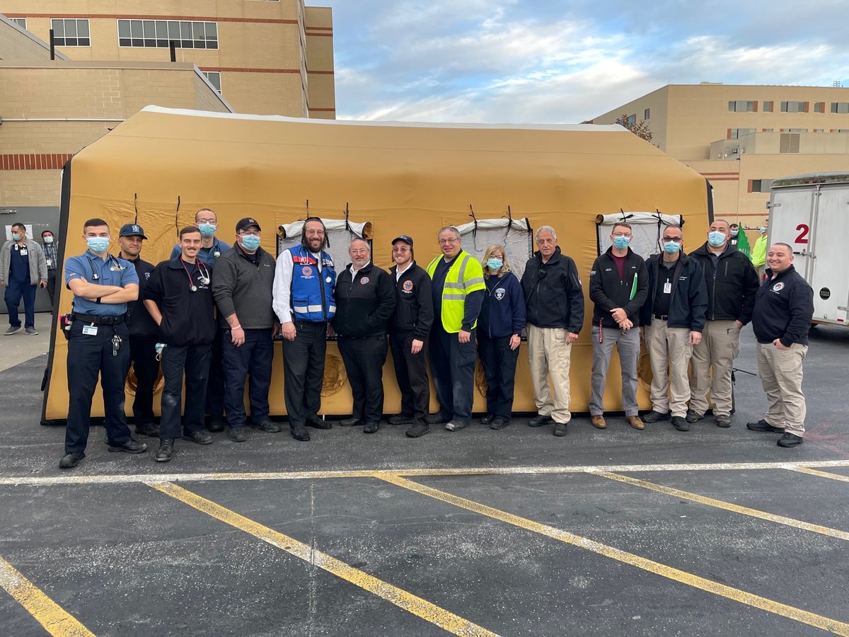 MobileLife_'s tweet photo. Mobile Life in an MCI Drill with Touro College,Orange County Department of Emergency Medical Services,Town of Wallkill Ambulance,Kiryas Joel Volunteer Ambulance,Lenape Volunteer Ambulance,Woodbury Community Ambulance,Greenville Volunteer Ambulance #EMSStrong #mobileLife https://t.co/TnhWt7wZfl