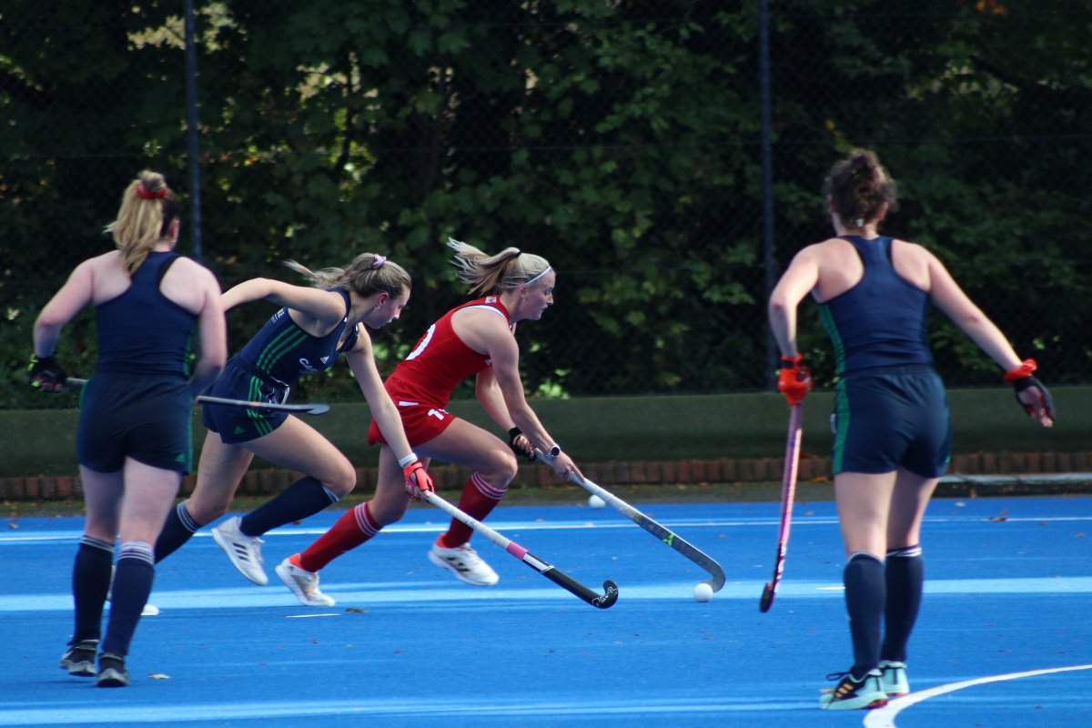 As the Junior Women's World Cup draws nearer, preparations are ramping up for our U21 team 🏴󠁧󠁢󠁥󠁮󠁧󠁿

Yesterday they took on Ireland in a practice match at Bisham 📸