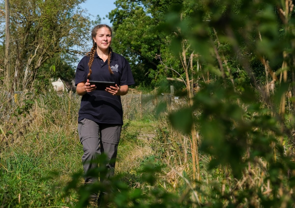 Did you know that we have 740 miles of path looked after by our countryside team? 🤔

How much of it have you walked?

None
👣 Less than 10 miles
👣 10-50 miles
👣 50-100 miles
👣 100-300 miles
👣 More than 300 miles

Comment your answer down below. 👇