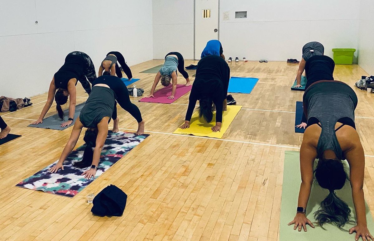 BrittKaple's tweet photo. I love to start each day with activity (and healthy amounts of coffee). Thank you to all of the @wspraboard members and sponsors who joined me for yoga today. Here's to beginning our final day in Leavenworth together with focus, energy and intention! 🤩 https://t.co/znneap1BaW