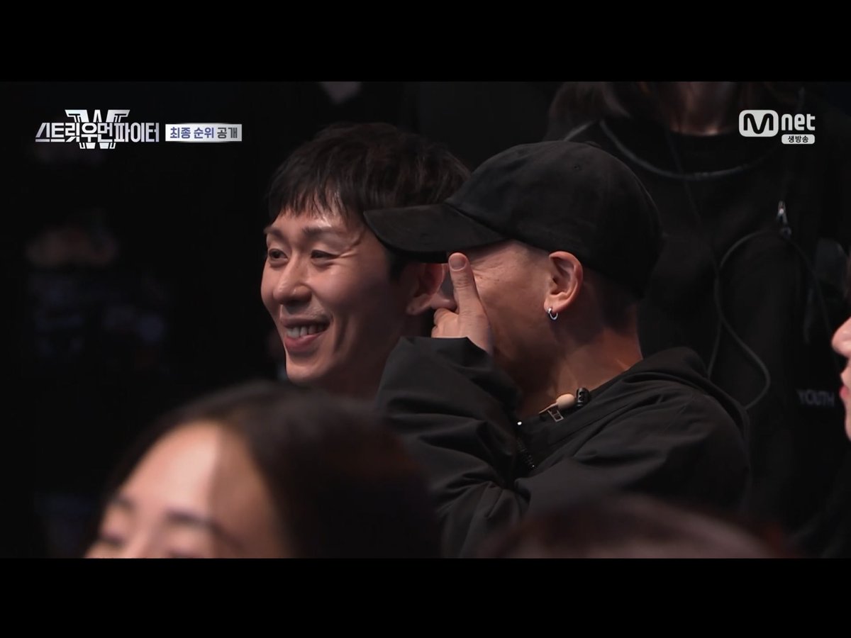 Music0517's tweet image. ส่งน 2 คนนี้อัดอยู่สตูข้างๆแล้วแว็บมาดูแน่ๆ #SMTM10 #StreetWomanFighter