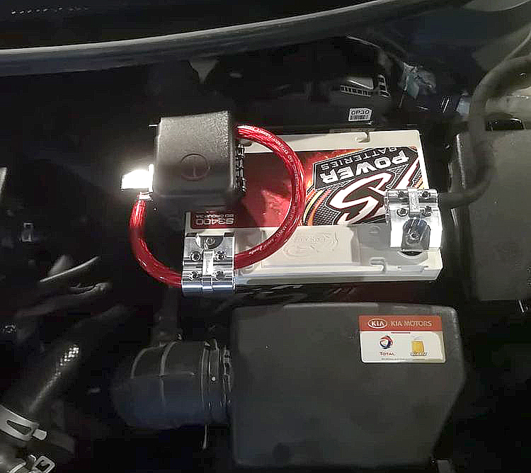 4xspower's tweet photo. #SuperClean #OEMupgrade @r2_audio Clean work, thanks for tagging us! #XSpowerBatteries #4xspower #XSpower #r2audio #RealPowerUnrealPerformance #StayCharged https://t.co/6h8KsM45gt
