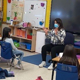 ryeneckschools's tweet photo. 2nd graders practice breathing exercises w/ Ms. Skolnick, School Counselor at #DanielWarren. These skills help students relax, focus, and stay grounded throughout the day. These routines are building blocks for #health and #wellness, and can be used for years to come. #RyeNeck https://t.co/PMWsNcbrft