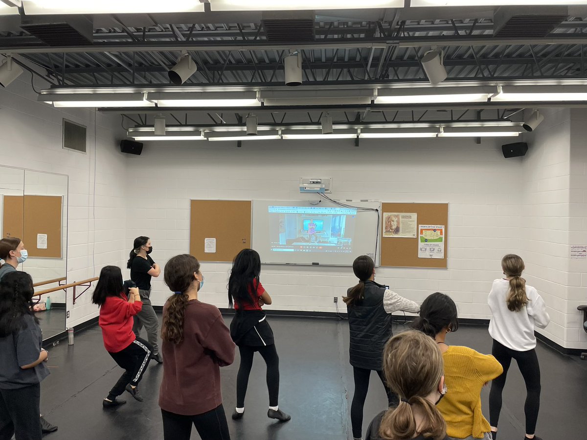 We LOVE <a href="/Luv2Groove/">Luv2Groove™</a>! So happy to welcome Ms. Amanda back to our class to teach us hip-hop! <a href="/StPeterOCSB/">St. Peter High School</a> #ocsbArts