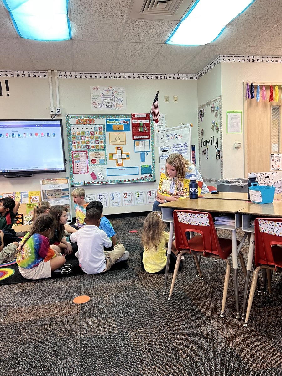 IRJimenezMISD's tweet photo. Miss. Jones reading to her 1st graders. Thank you Jones Elementary for allowing the LLI  team to observe some of your classrooms. 💜💜💜#WeAreMISD https://t.co/icZFXpTtSI