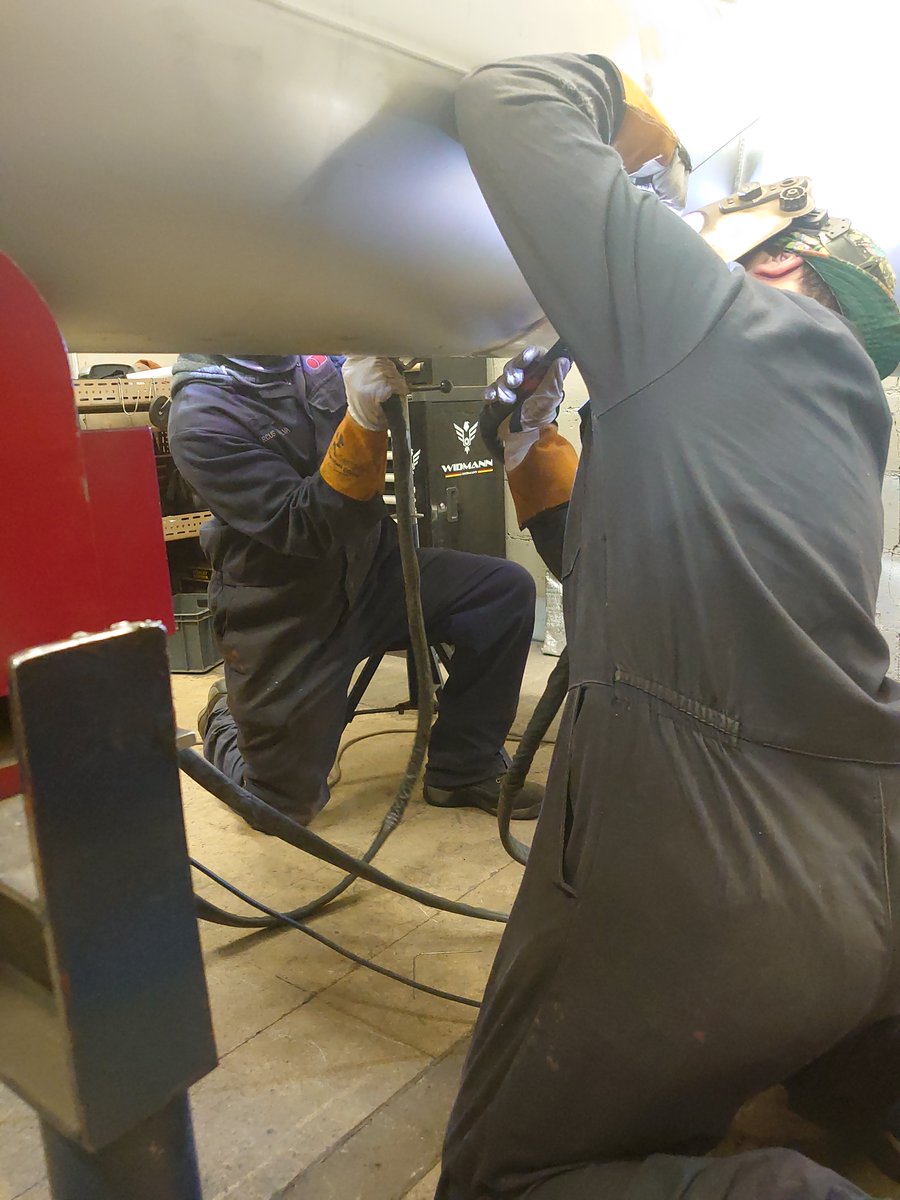 pims_solutions's tweet photo. Two of our welders busy in the workshop, working on a 600mm flue for one of our Projects in Nottingham.
#welders #flue #energysolutions #mechanicalsolutions #engineering #LTHW #DHW #steelwork https://t.co/IIJraoP9hl