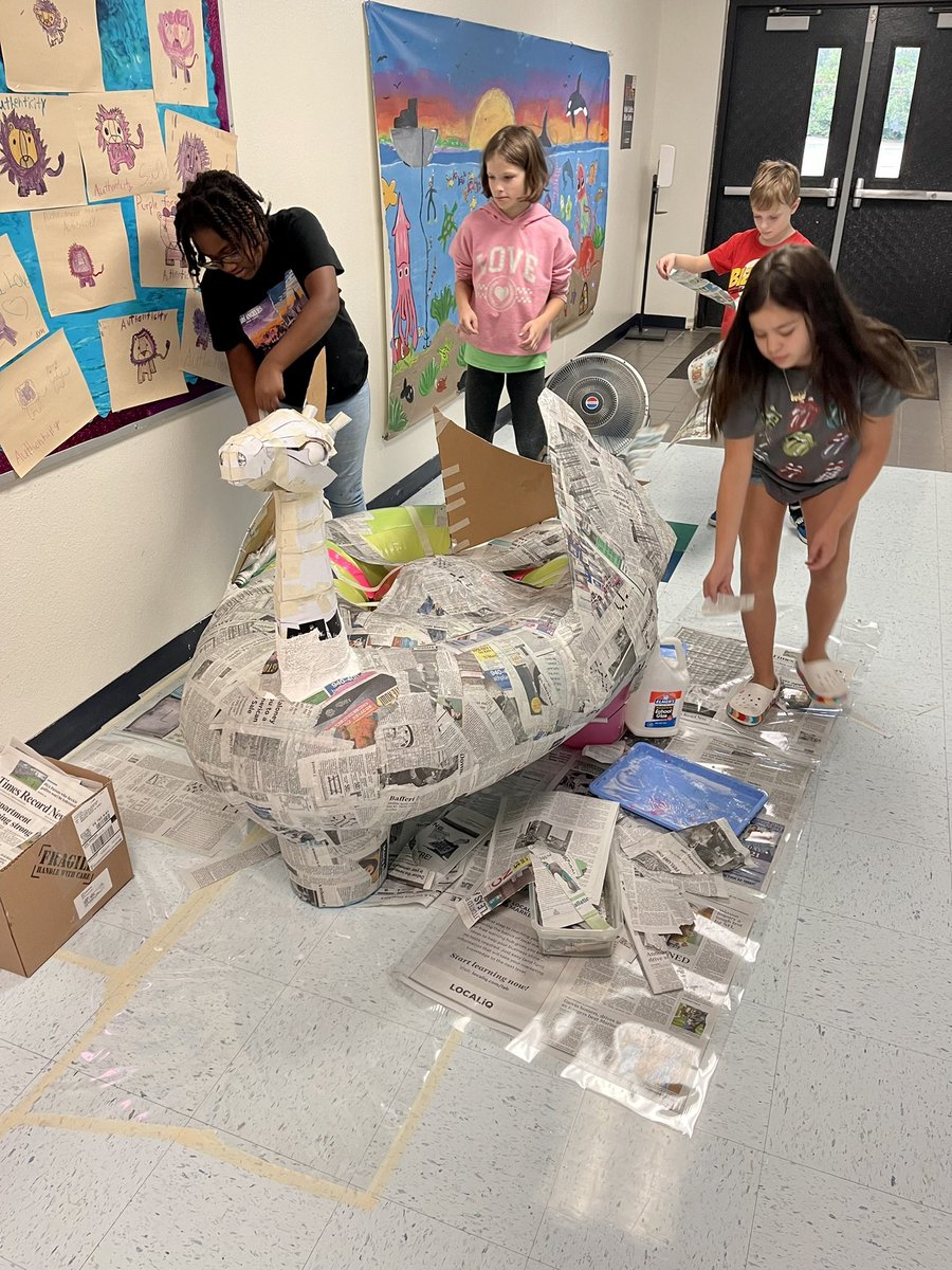 Miller15Audra's tweet photo. Alebrije in works!  Check it out at the Dia De Los Muertos parade at Downtown Wichita Falls Tx Saturday night! @WFISDschools @WFISDFineArts @Kuhrteous @clarisarichie @TarverTeaches @fainrockets https://t.co/fwoj23QTl0