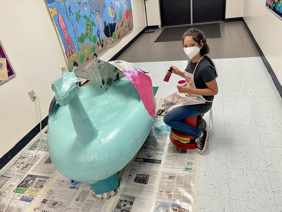 Miller15Audra's tweet photo. Alebrije in works!  Check it out at the Dia De Los Muertos parade at Downtown Wichita Falls Tx Saturday night! @WFISDschools @WFISDFineArts @Kuhrteous @clarisarichie @TarverTeaches @fainrockets https://t.co/fwoj23QTl0