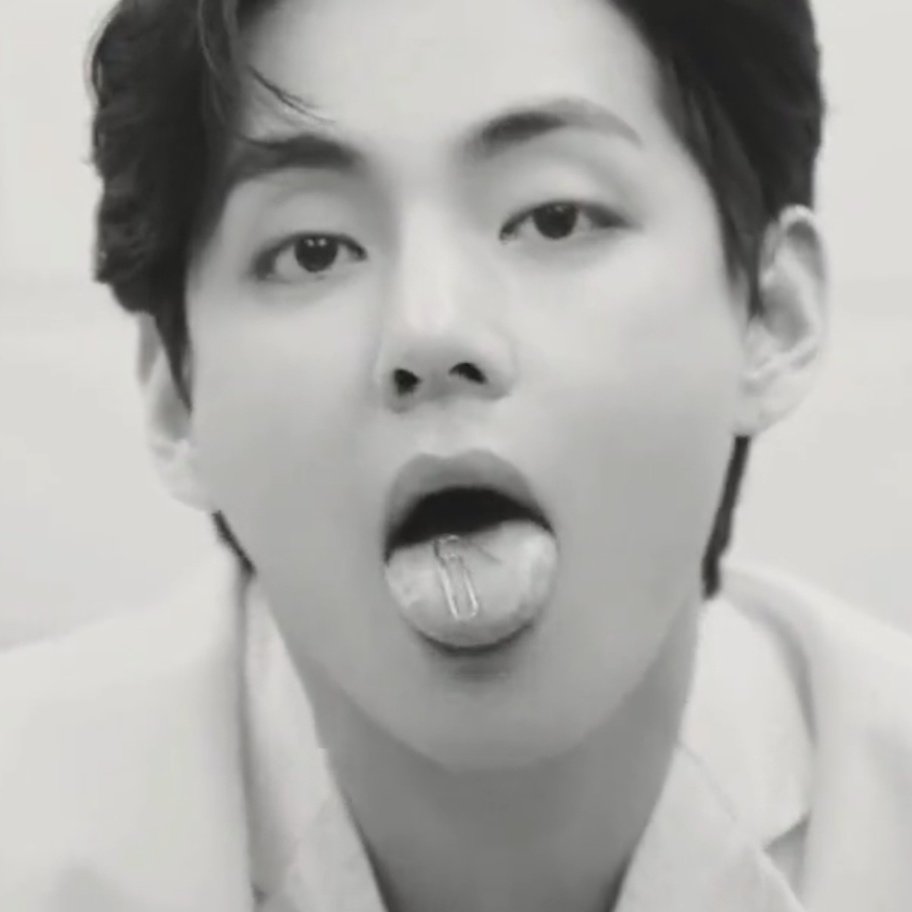 teteughh's tweet image. tete                               TAEHYUNG