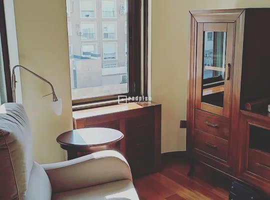 RedpisoLos's tweet photo. El viernes publicamos este estudio en Calle Salado, 4 días más tarde, lo anunciamos como reservado. 

Si quieres saber cómo vender tu vivienda en menos de 10 días, no dudes en pasarte por nuestra oficina de calle Asunción N.°11 o llámanos al 955.510.003

#Redpiso #Éxito https://t.co/DkRZPwMA7f