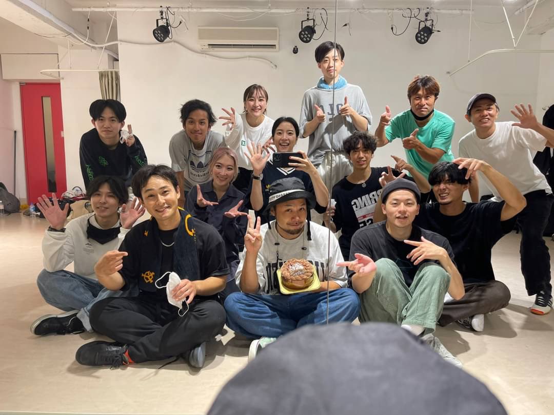 ERK_08_'s tweet photo. 11月23日(火･祝)
MomntuM number
@ LUXURY SOUL NIGHT

久しぶりにつーさん達の作品に参加させて頂きます✨✨

ステージでHOUSE踊るの久々なのでぜひ生でご覧いただけたら嬉しいです🔥🔥 https://t.co/xn1O9IcM26