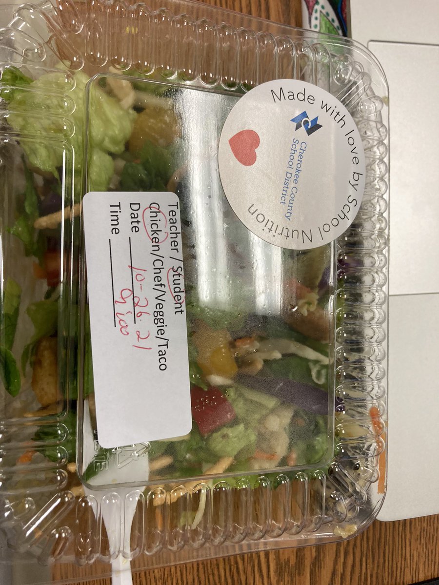 StillWaters35's tweet photo. I go out of my way to eat school food… ‘cause what’s good for the kids is good for me, right? I am pleasantly surprised @CherokeeSchools ! This chicken Asian is 🔥🔥! Way to go school Nutrition! The @Hasty_Huskies are eating well! https://t.co/szAVkZpGjN