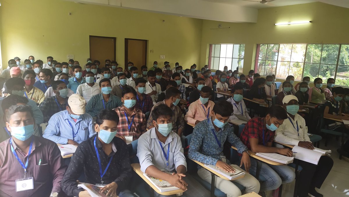 mahaquepa's tweet photo. Jharkhand youths k liye asha ki  kiran... Es awshar k liye aap savi students puri tara se tayyar rahe. HESWT apne Delhi k experienced faculties  k sath sabhi v tarah k guidance study materials uplabdh karane k liye wachan badh hai @HemantSorenJMM 
@JharkhandCMO @LateharDistrict https://t.co/GkIRqh5KFj