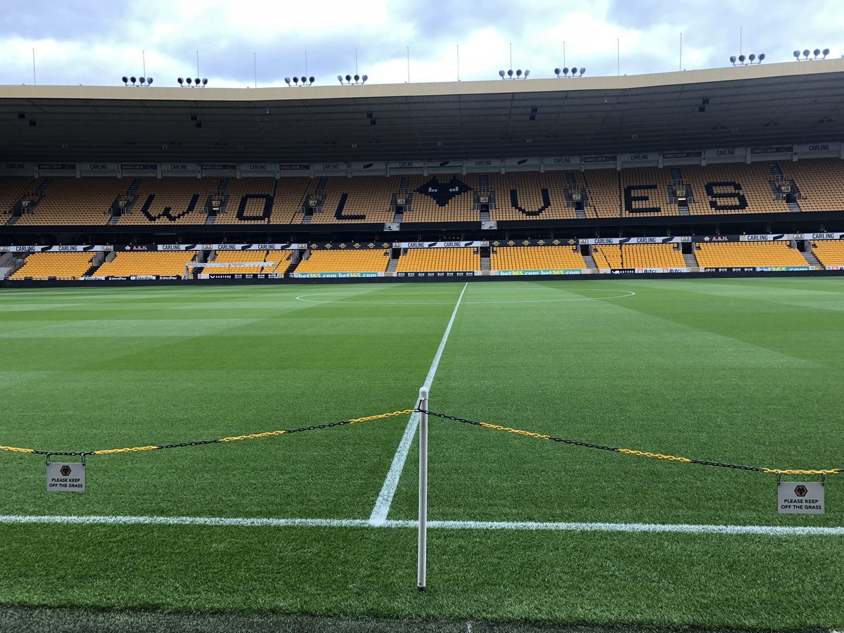 BoardingLarge's tweet photo. Enjoyable afternoon for some@of our boarders who had a behind the scenes tour of the Molineux @Wolves  @TheRoyalSchool #iloveboarding https://t.co/Zo1PViOF7B