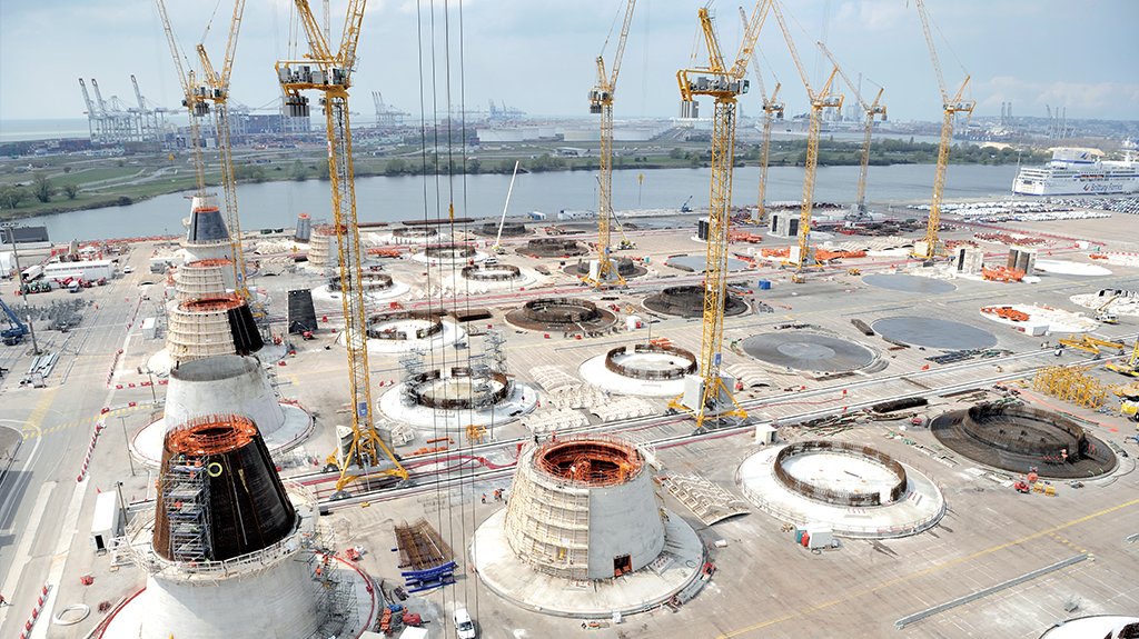 Bouygues_C's tweet photo. [ ⚡ Semaine spéciale #énergie] Les équipes de notre filiale Bouygues Travaux Publics réalise, en partenariat avec @SAIPEM_KSA et @BoskalisNL, les fondations des 71 éoliennes du futur parc @EolienMerFecamp pour @EDF_RE 👇 https://t.co/IYDi3ftLcM