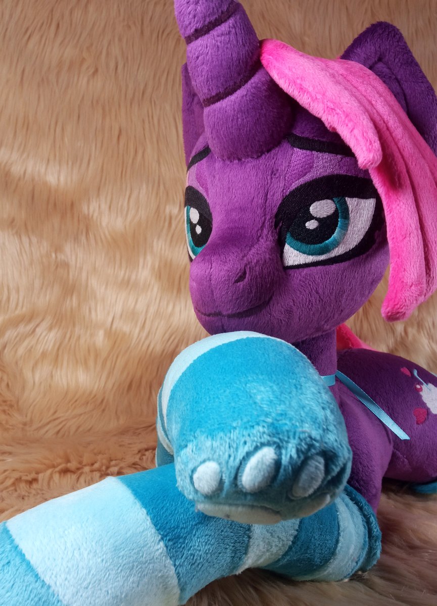 DOCTOR__KODA's tweet photo. Tempest Shadow (Fizzlepop Berrytwist) 26,3 inches (67 centimeters) 550$ free shipping 💜 #pony #MLP #mylittlepony #Tempest #Shadow #Fizzlepop #Berrytwist #plush #plushie #unicorn #socks https://t.co/h0oBEAzdgP