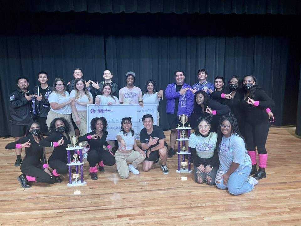 lta_etazeta's tweet image. And so we prevailed…

We are humbled and honored to have won First prize at the Homecoming Stroll Off 2021 🤍

Also we want to congratulate @sfabetas and @SFA_AKAs for putting on an amazing performance 💪🏻💜💚
#sfasu #sfahomecoming #strolloff #LTA #lta1975