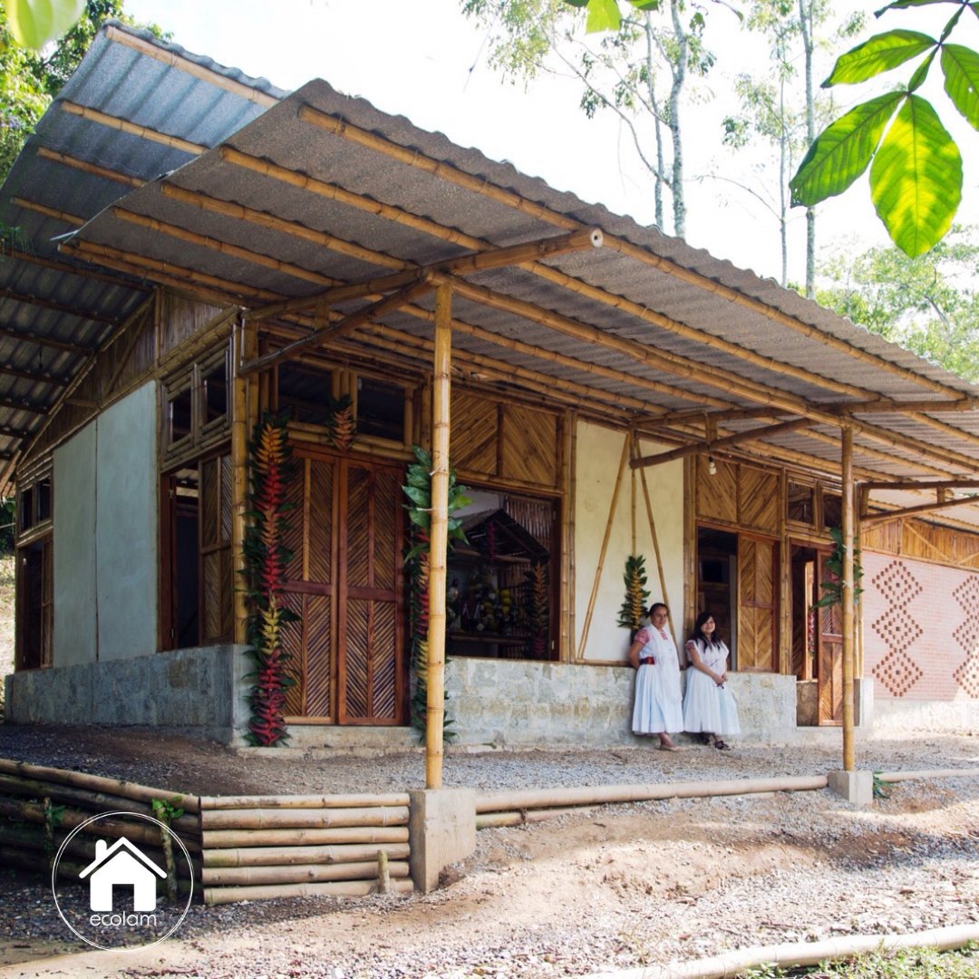 ecolam_mx's tweet photo. Tuvimos la oportunidad de participar en viviendas sociales hechas a base de #bambú, donde nuestras láminas #Ecolam fueron parte del diseño arquitectónico. https://t.co/HXPflcbyOV