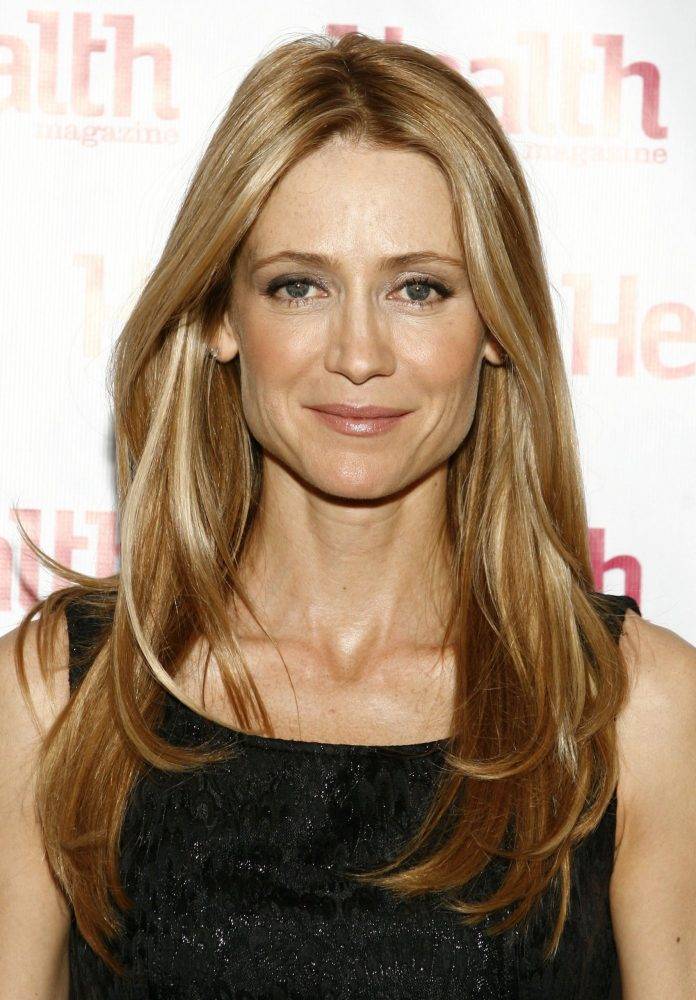 Happy Birthday dear Kelly Rowan! 