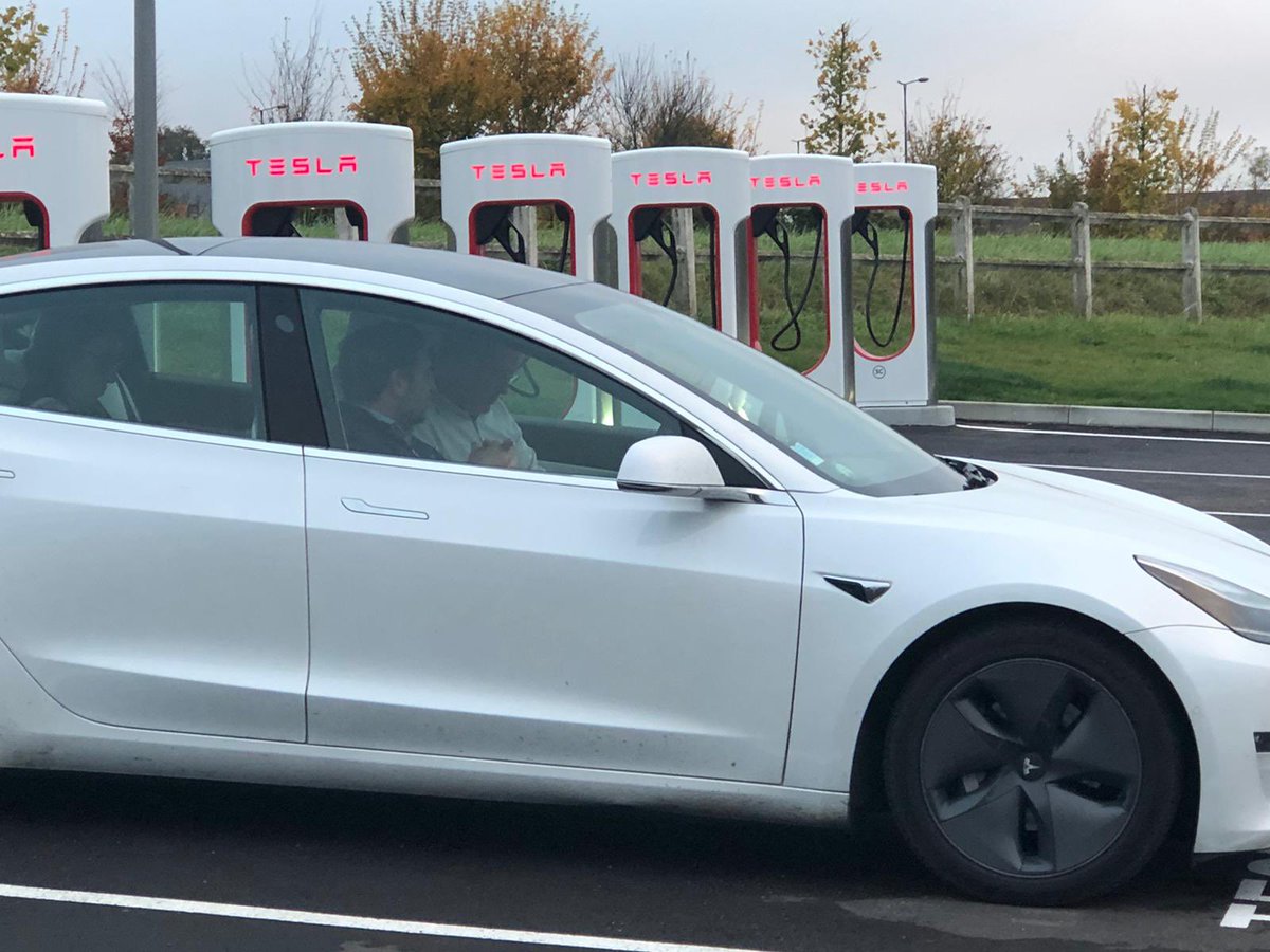 upandcharge tweet media