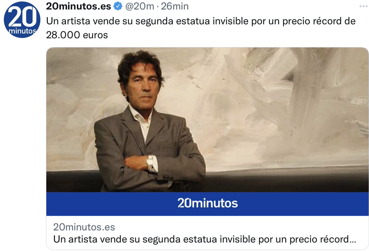 Yo al artista no lo conozco, pero el que está a su lado es Manolo, un vecino de mi pueblo…