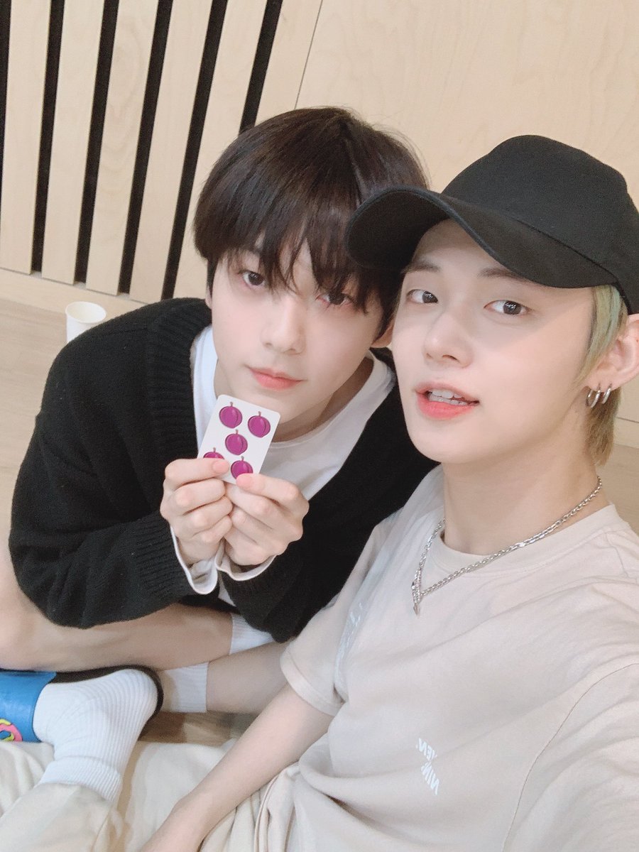 Фф субин и енджун. Фф субин и енджун. Фф субин и енджун. Txt ёнджун и субин. Тхт субин и енджун.