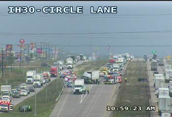 krldtraffic's tweet photo. #FATE #ROYSE CITY #ROCKWALL WB 30 all lanes blocked with traffic being forced off at Erby Campbell. Use 66 to the north or 276 to the south and rejoin the freeway at FM 551. https://t.co/WSJoXrh7Pj
