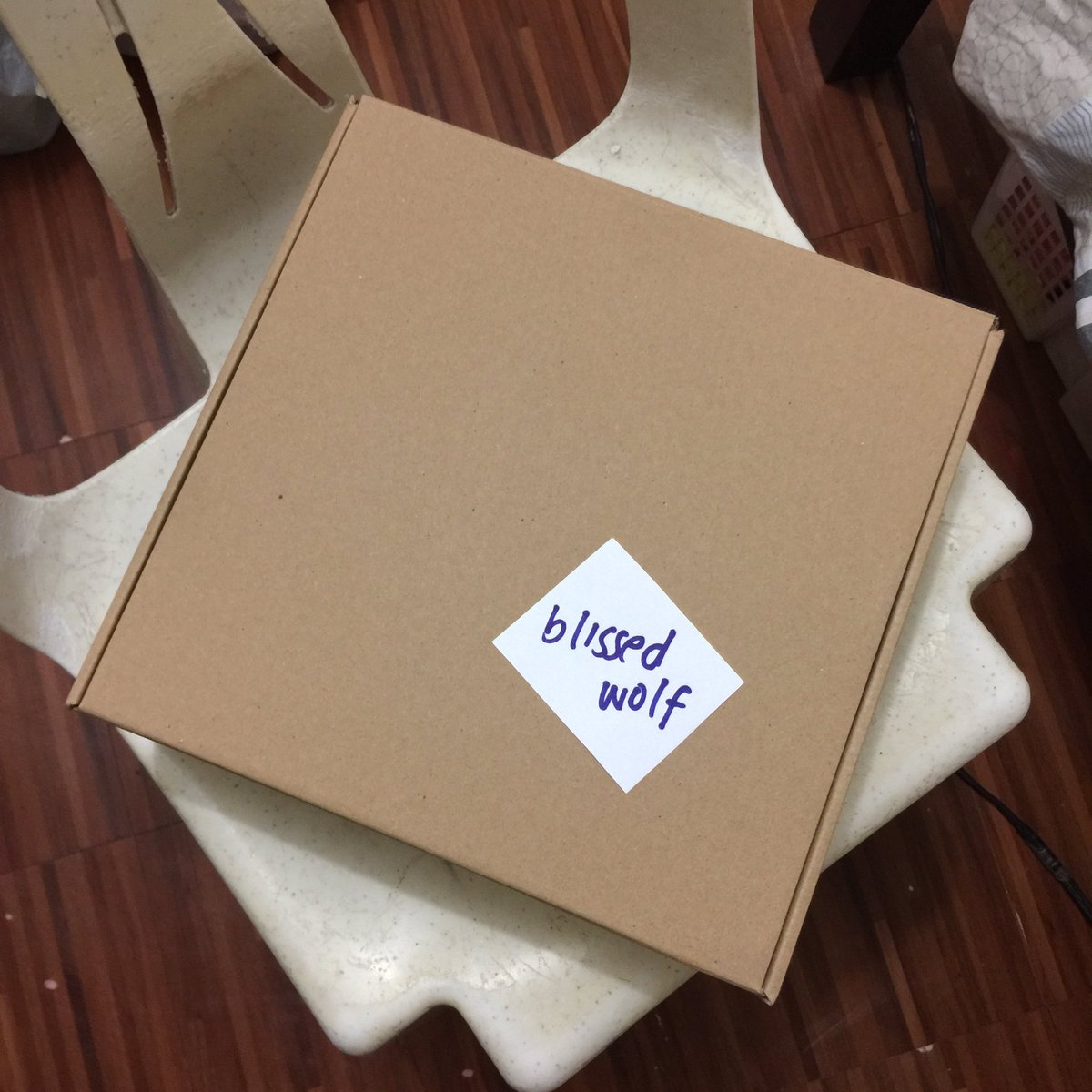 denahceah's tweet photo. ꒰  corrugatex box!  ꒱ || #blissedwolfonhand

𓂋 25x25x10cm :
— 10pcs nalang avail
— sakto sa isang set ng b:c or b:do albums
— ₱25ea

rfs : wala nang ilalagay na album, need funds for refund 
mop : gcash
mod : mas better if sdd lang https://t.co/ntcRRzIhcL