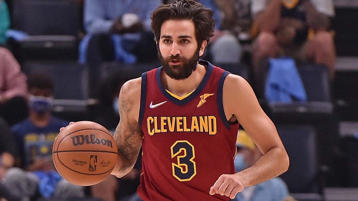 gaboloaizaperez's tweet photo. 🏀📽️[HILO CON 2⃣0⃣DETALLES DE RICKY RUBIO: DÓNDE PONER EL FOCO EN ATAQUE Y EN DEFENSA]

Parece que vuelve a disfrutar en la NBA...

Allá vamos

👇👇👇👇 https://t.co/LASTh1A714
