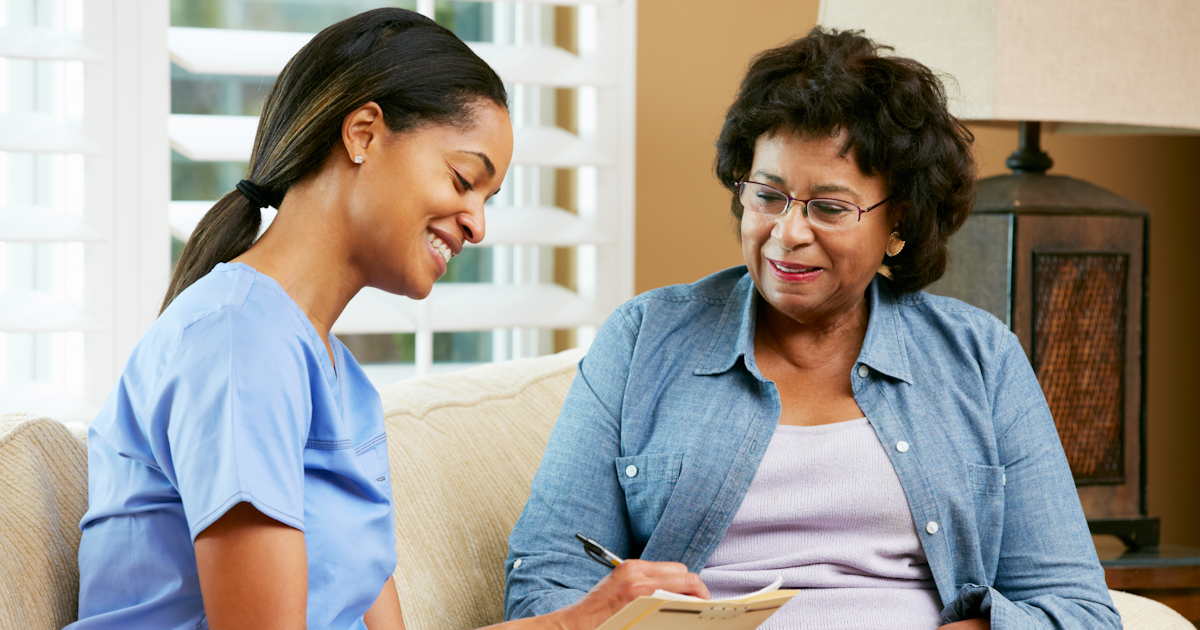 AuntMinnie's tweet image. Black women have the highest mortality rate of all women with breast cancer, but earlier risk assessment and more participation in clinical trials could help, said experts at a panel sponsored by @AmCollSurgeons at #ACSCC21. Story by @AAllegretto_AM.  bit.ly/3jDYgMB