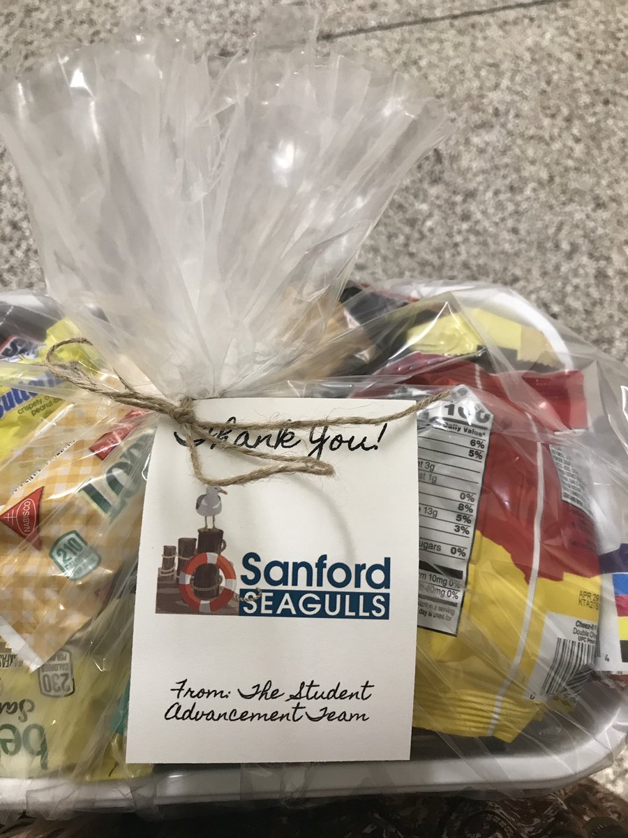 StudentAdvNNPS's tweet photo. Special Educators at @PalmerPandas and @SanfordElem have some sweet treats waiting for them from @StudentAdvNNPS- we are so grateful for all you do for our students! https://t.co/GbOXb1s9d9