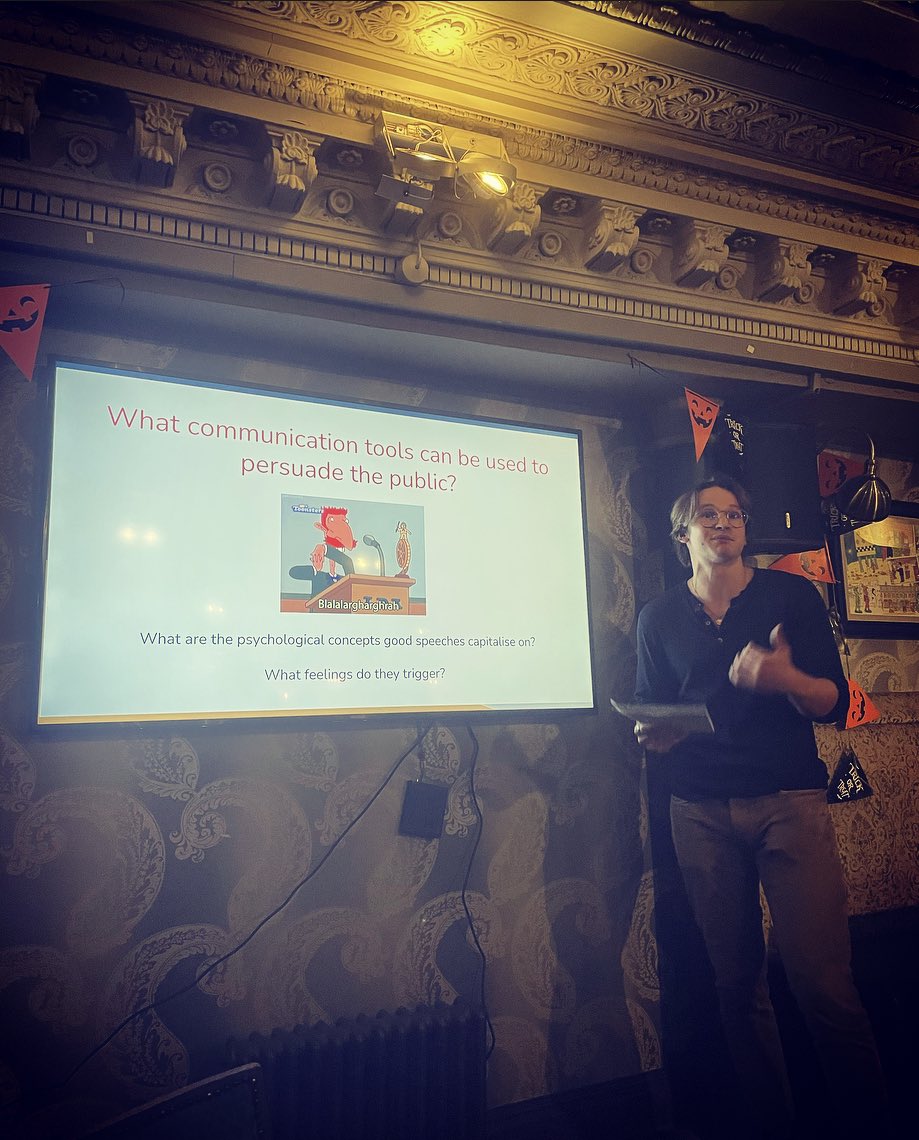 Eavanmac's tweet photo. What an excellent evening of ‘eduentertainment’ tonight at @GUPsychSoc Psychology in the Pub with guest speaker Dr David McGuire - great talk, great discussion, great company - thank you @GUPsychSoc 👏👏👏 https://t.co/w8iigOkJAz