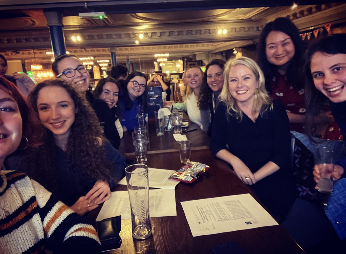 Eavanmac's tweet photo. What an excellent evening of ‘eduentertainment’ tonight at @GUPsychSoc Psychology in the Pub with guest speaker Dr David McGuire - great talk, great discussion, great company - thank you @GUPsychSoc 👏👏👏 https://t.co/w8iigOkJAz
