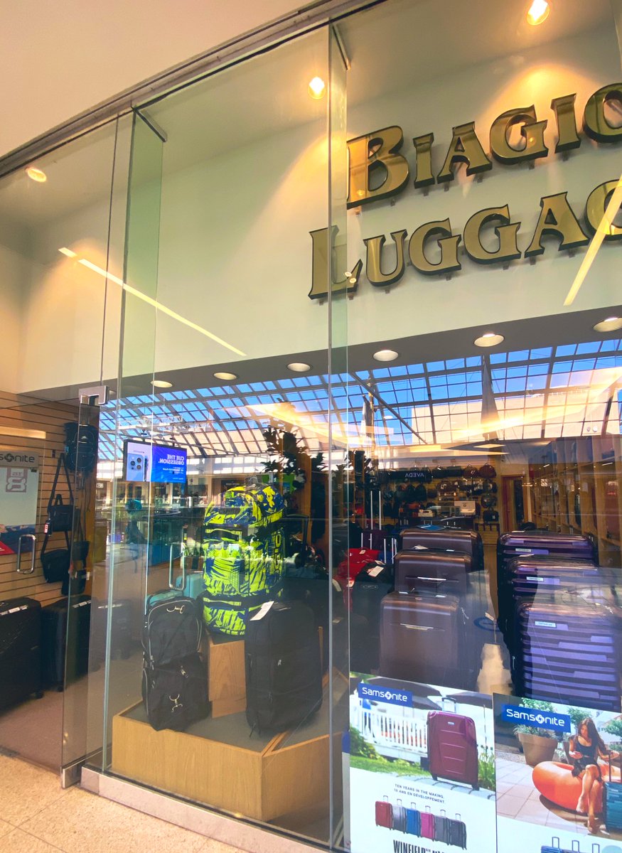 SHRED_ENT's tweet image. Great to see all our accounts in Edmonton this past week!  If your in at west Ed mall or Whyte Ave area then go see the Biagio crew for the best luggage &amp;amp; hiking packs in town @OGIO @biagioluggage #ogio #ogiobags #biagioluggage #backpacks #supportsmallbusiness #westedmontonmall