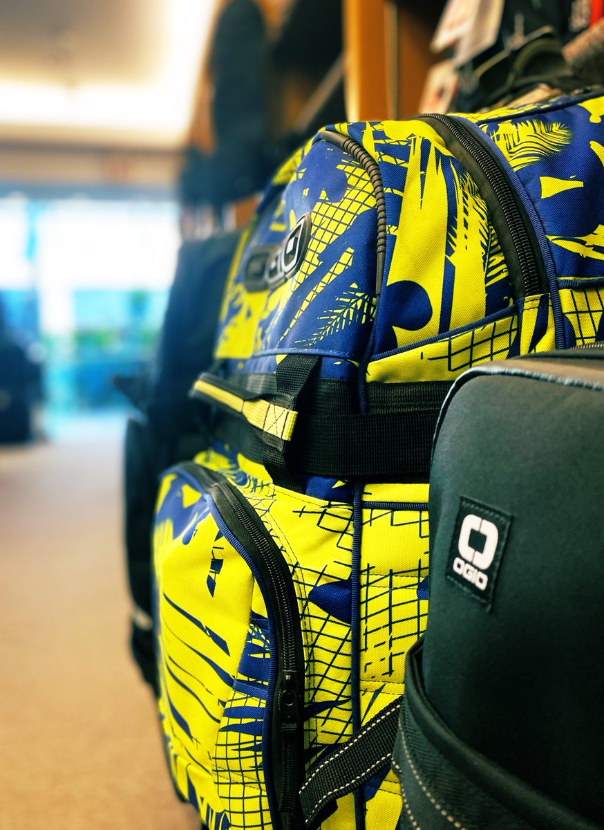 SHRED_ENT's tweet image. Great to see all our accounts in Edmonton this past week!  If your in at west Ed mall or Whyte Ave area then go see the Biagio crew for the best luggage &amp;amp; hiking packs in town @OGIO @biagioluggage #ogio #ogiobags #biagioluggage #backpacks #supportsmallbusiness #westedmontonmall