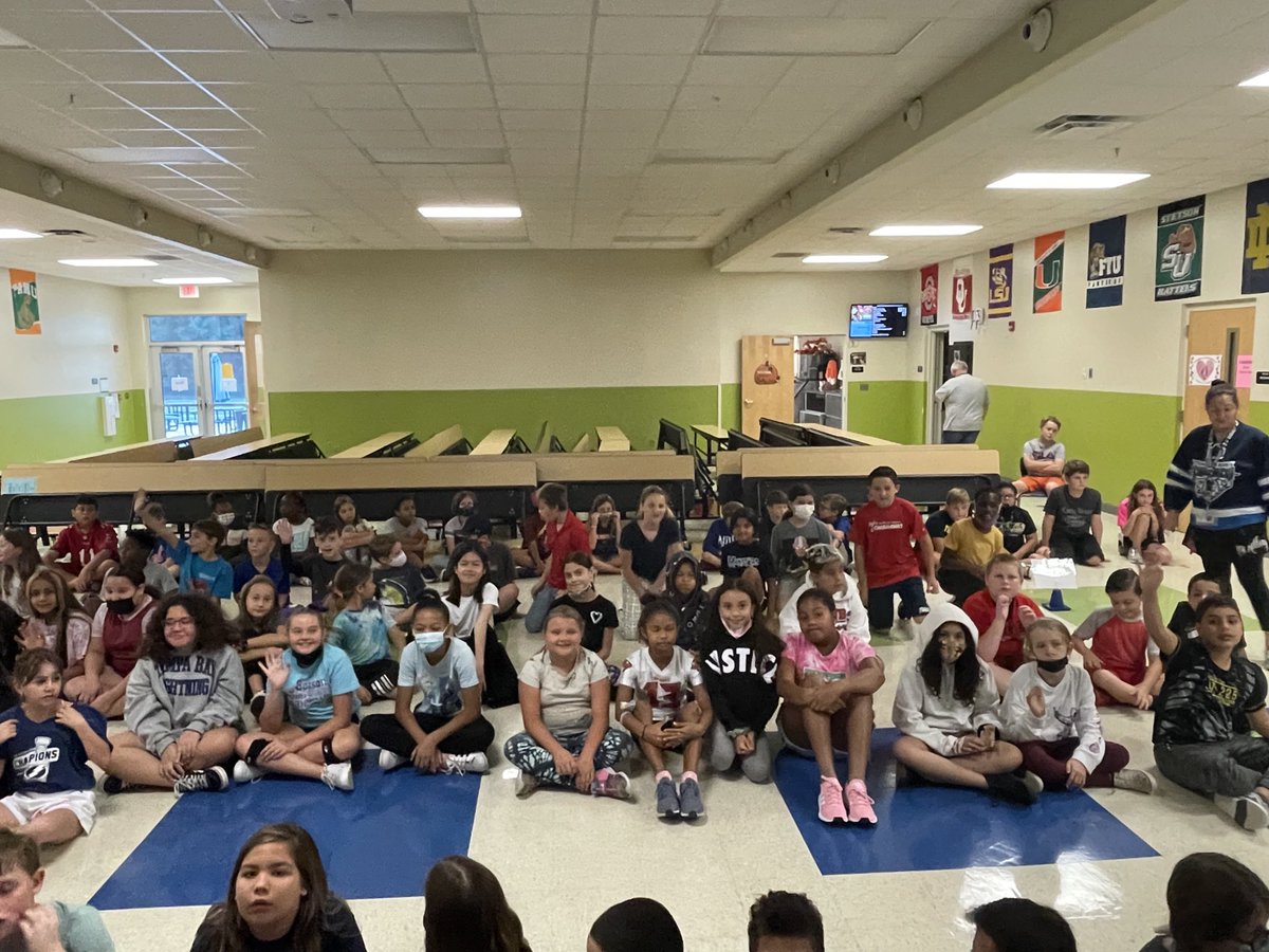 KarkoshKelsi's tweet photo. #QHES Ss represented their class by sharing out a celebration @ our School Family Assembly today! https://t.co/JjJ57ws65d