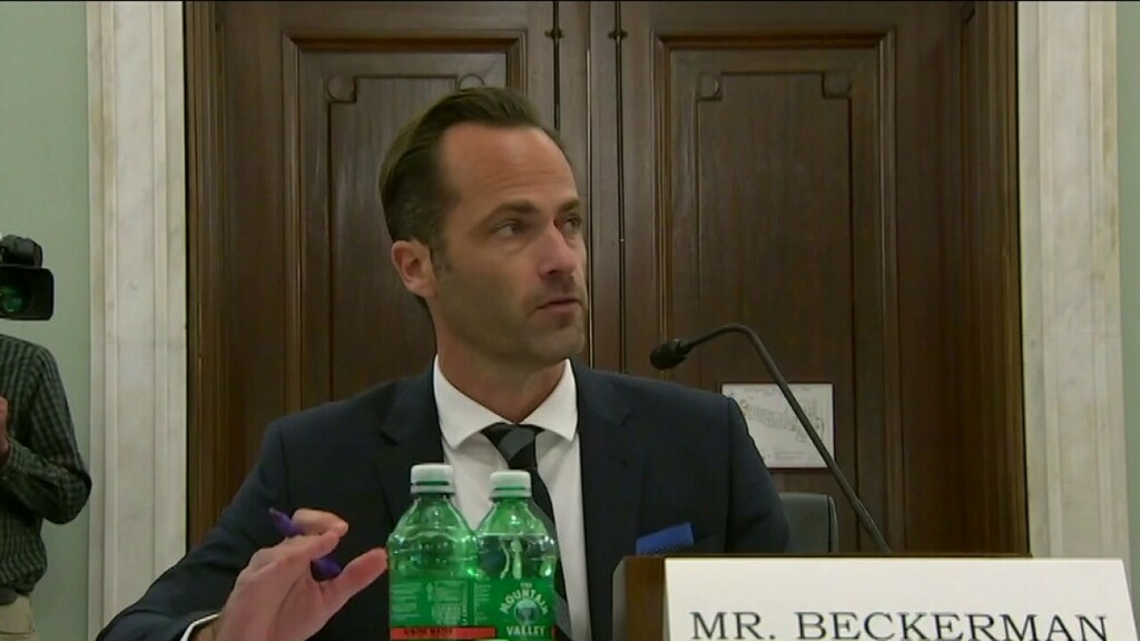 reactjsdevlop's tweet image. "Social media executives testify on privacy, safety" via FOX NEWS ift.tt/2ZuQzBm #trends #Technology #foxnews #followme #Developer