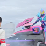高すぎる？「仮面ライダーリバイス」のホバーバイクが販売される!