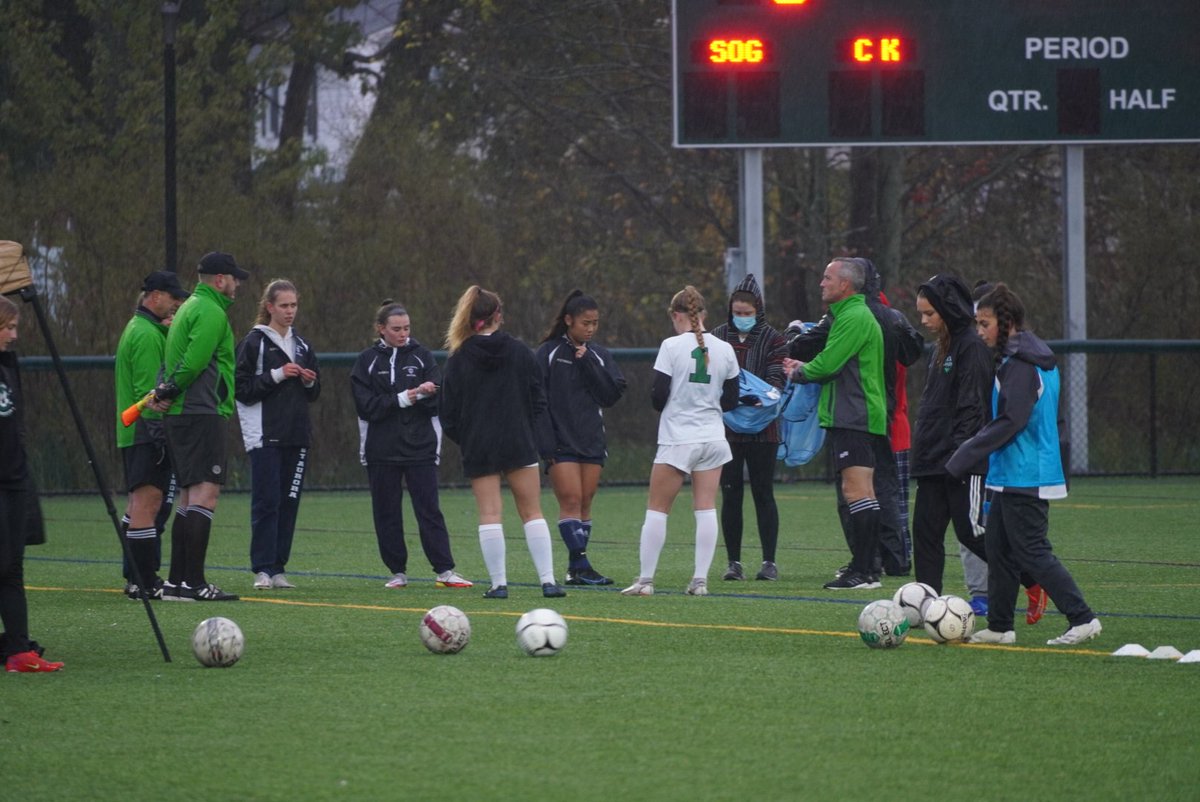 Referees instructions ... . Almost ready for kickoff in the B1 girls soccer semi between Lew-Port and East Aurora.