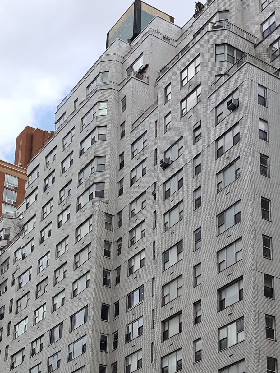 Rogers Partners is working on an exciting façade re-cladding project on Manhattan’s Upper East Side.  A new high-performance rainscreen wall assembly will enable this 1960’s building to meet Local Law 97 carbon reduction standards through 2034.
