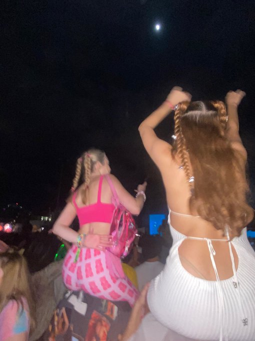 Your favorites back at it again 💖 @jadebakerxx @iiiPoints https://t.co/0gv3Rf8JVK<a class="tags" target="_blank" title="On Twitter" href="/?out=eyJ0eXAiOiJKV1QiLCJhbGciOiJIUzUxMiJ9.eyJpYXQiOjE3MjAxNzA2OTAsImlzcyI6InR3cG9ybnN0YXJzLmNvbSIsIm5iZiI6MTcyMDE3MDY5MCwiZXhwIjoxNzUxNzA2NjkwLCJyZWRpcmVjdF91cmwiOiJodHRwczovL3R3aXR0ZXIuY29tL2phZGViYWtlcnh4In0.YyvUk5Kaxq43mvI2sLoTK3yYiB1cf8c-Av0mwE4BEPIFN_-LEiNjKz3UJuaIZwEoASGbIWZQvxBGYiBTrSBeeg">@jadebakerxx</a><a href="/tag/mvsales"class="tags"><span>#mvsales</span></a>