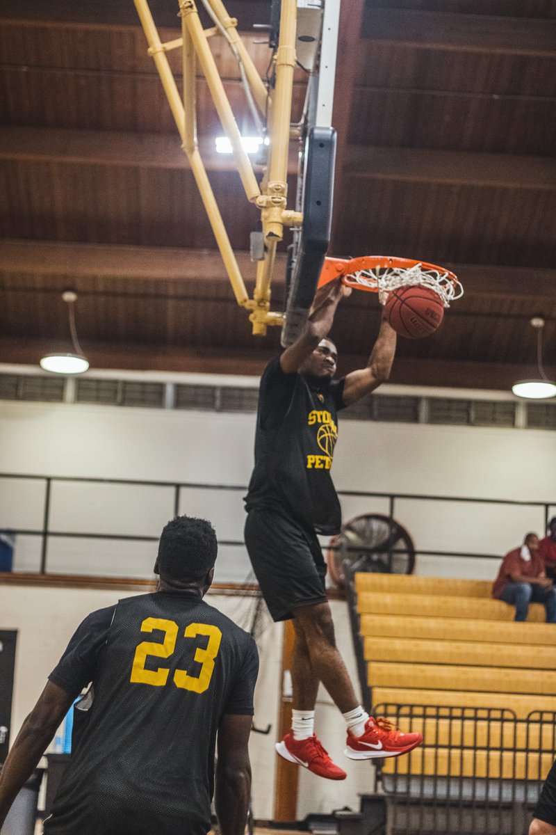 Oglethorpe Men's Basketball tweet media