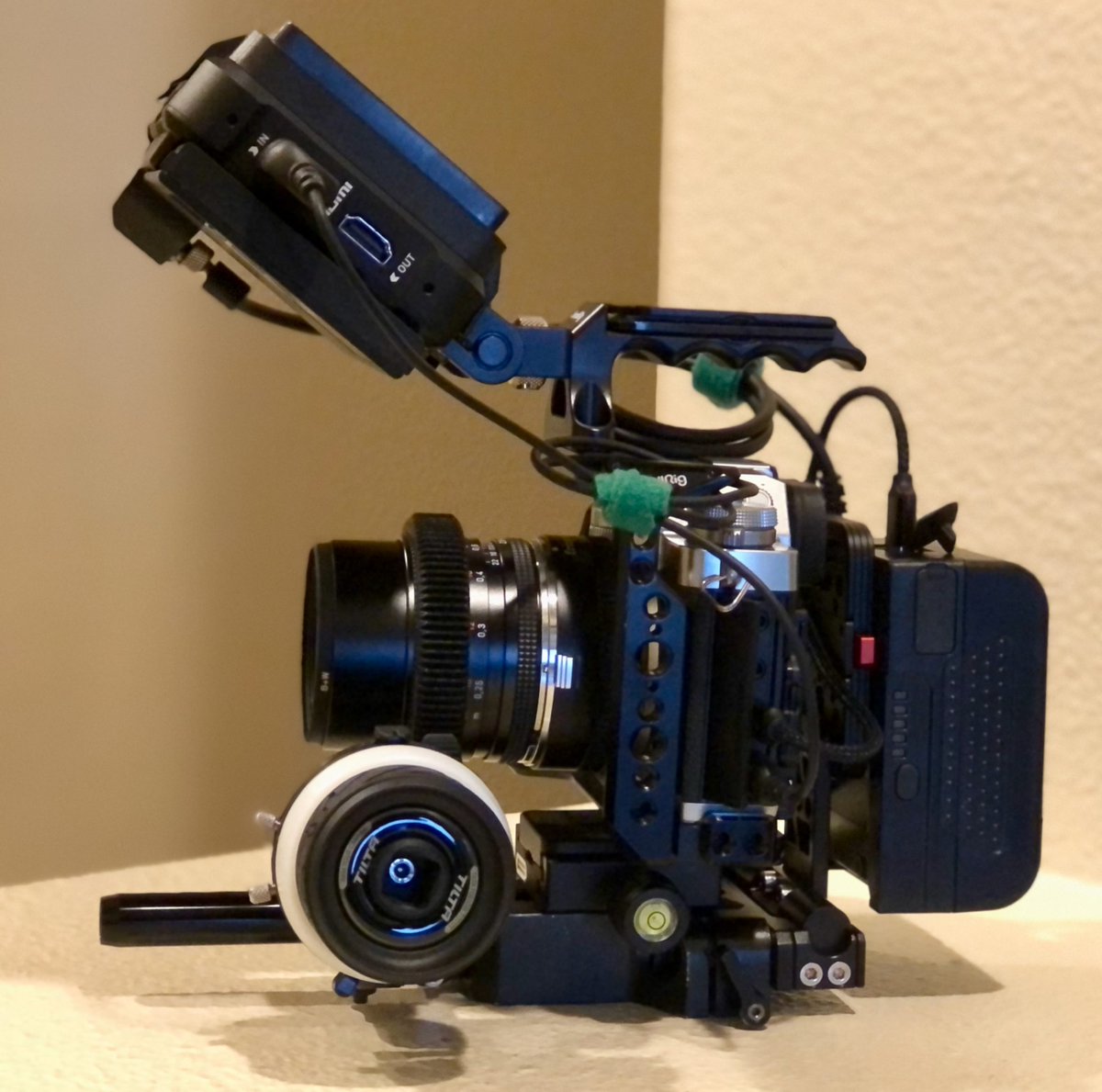 HDVPmag's tweet photo. A look at the trials and tribulations of creating a mini digital cinema camera rig. https://t.co/TEpmKWfdpZ https://t.co/iDWJUOt3g7