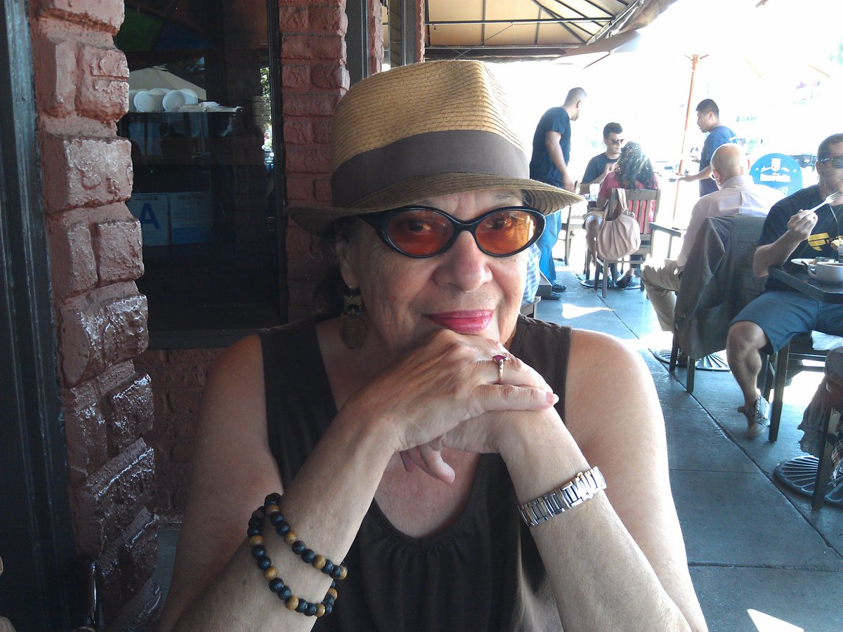 shelmorrison's tweet photo. HAPPY BIRTHDAY, SHELLEY. https://t.co/T8wCDYK7Al